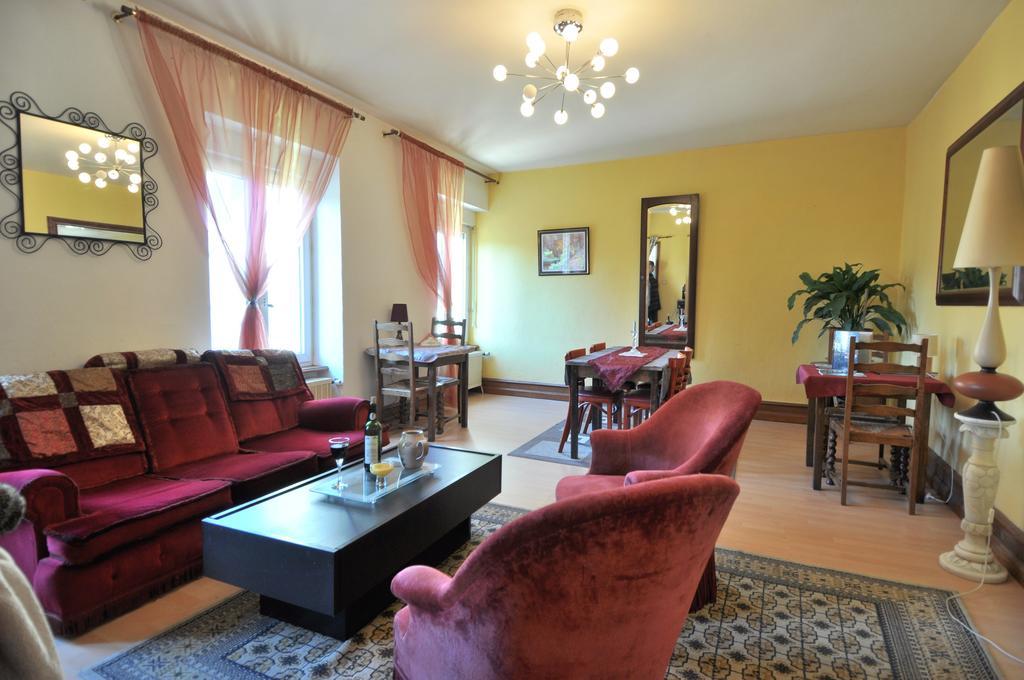 Bed and Breakfast Yec'Hed Mat Saint-Nicolas-du-Pélem Exterior foto
